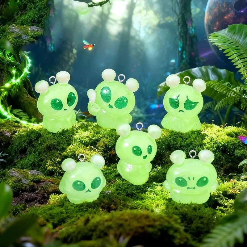 10Pcs Luminous Mini Green Alie - Resin Art Diy Kit 评论和价格
