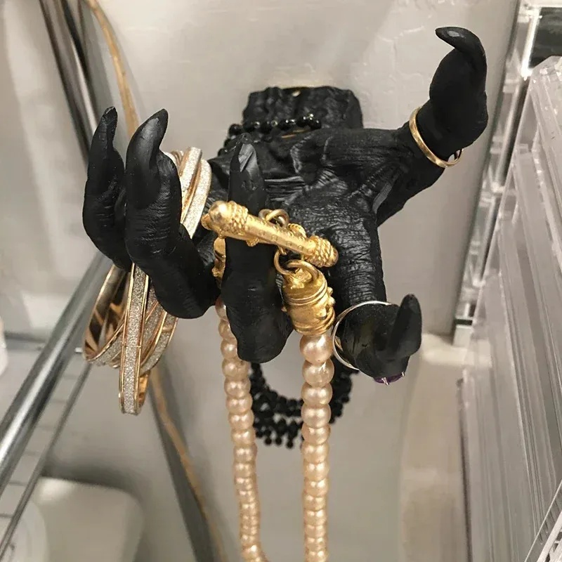Gothic Witch's Hand Statues -  - Resin Art Aesthetic 评论和价格