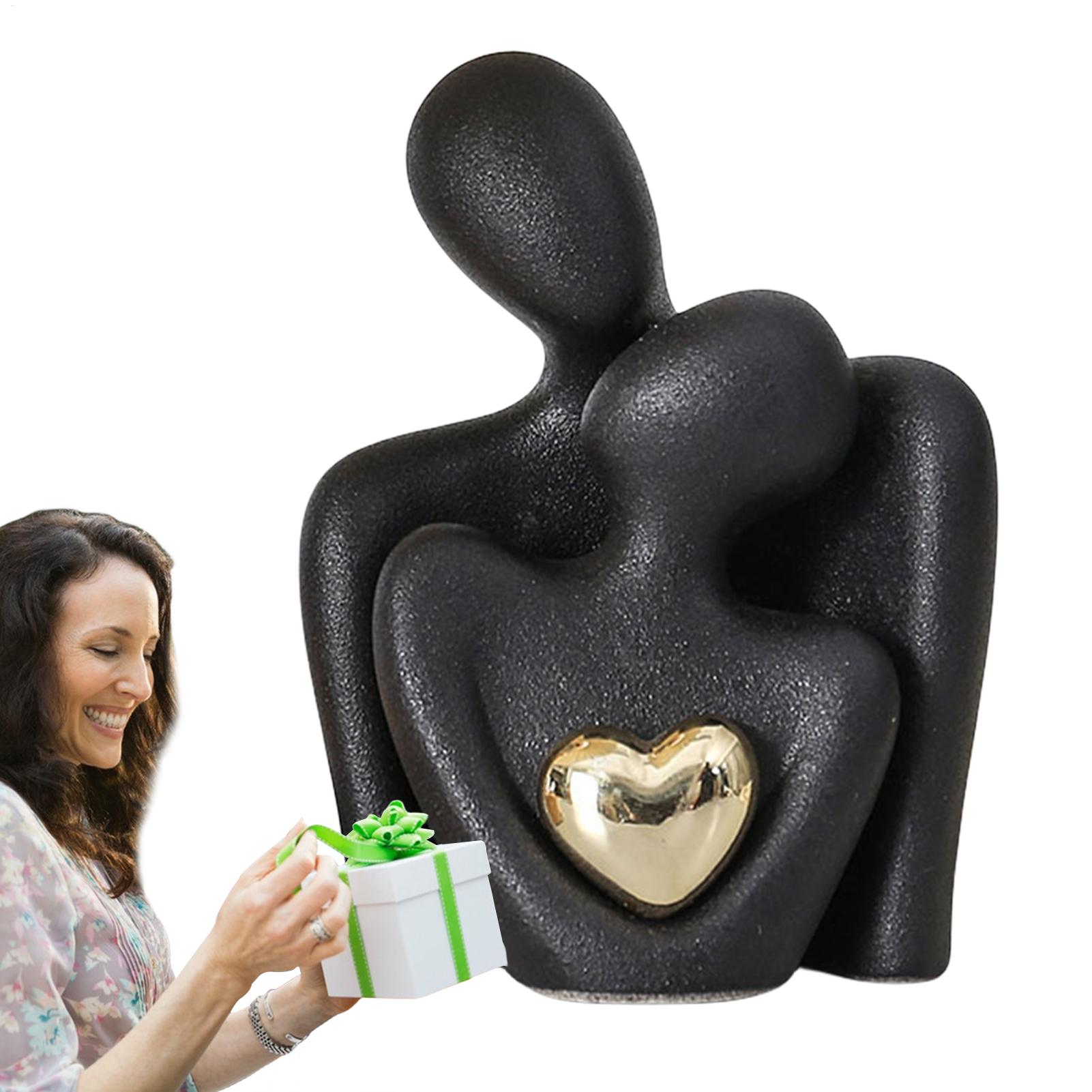 love Couple Hugging Figurine C - Resin Art Materials Wholesale 评论和价格